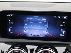 MERCEDES-BENZ CLA Class Photo 4