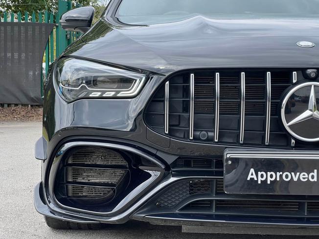 MERCEDES-BENZ CLA Class Photo 19
