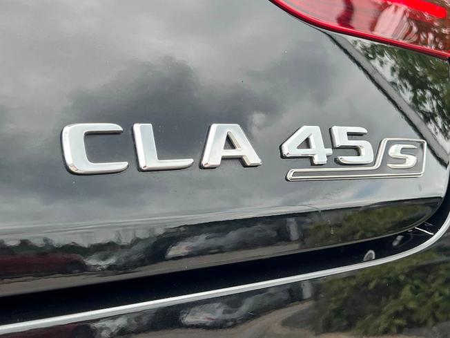 MERCEDES-BENZ CLA Class Photo 22
