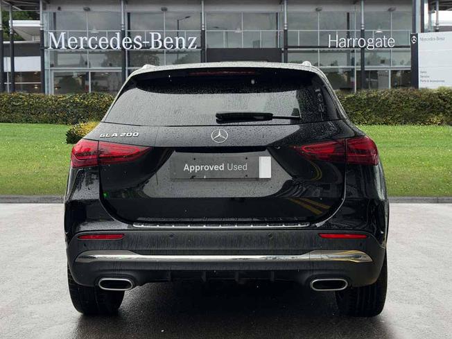 MERCEDES-BENZ GLA Photo 11