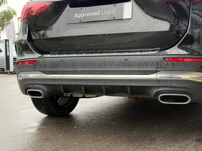 MERCEDES-BENZ GLA Photo 19