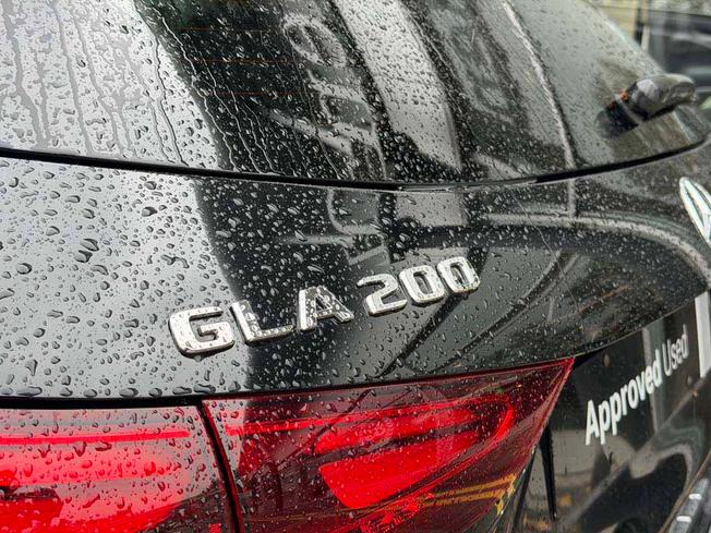 MERCEDES-BENZ GLA Photo 20