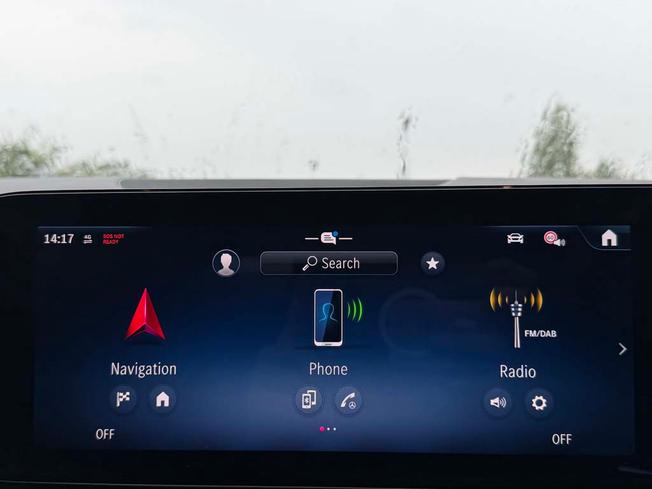 MERCEDES-BENZ GLA Photo 33