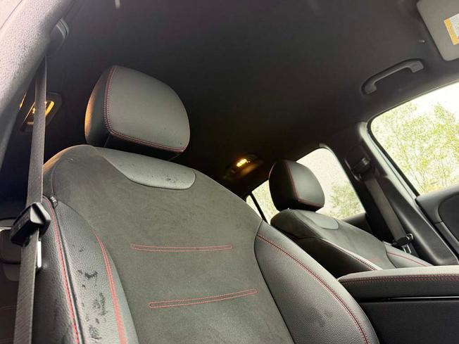 MERCEDES-BENZ GLA Photo 42