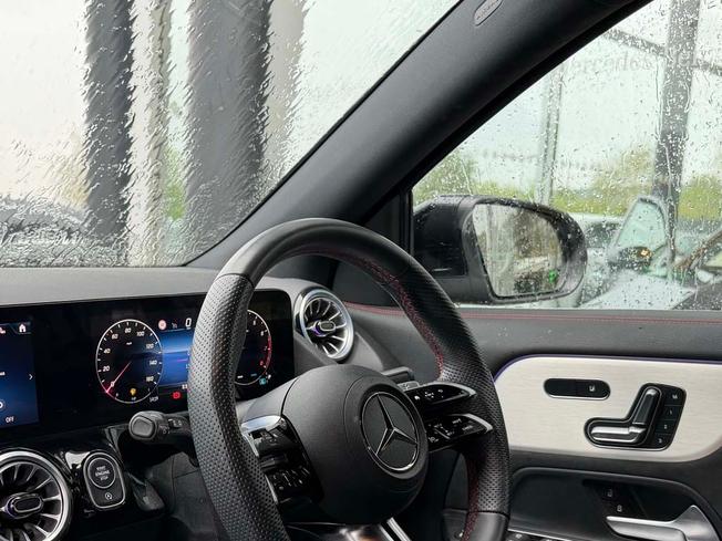 MERCEDES-BENZ GLA Photo 45