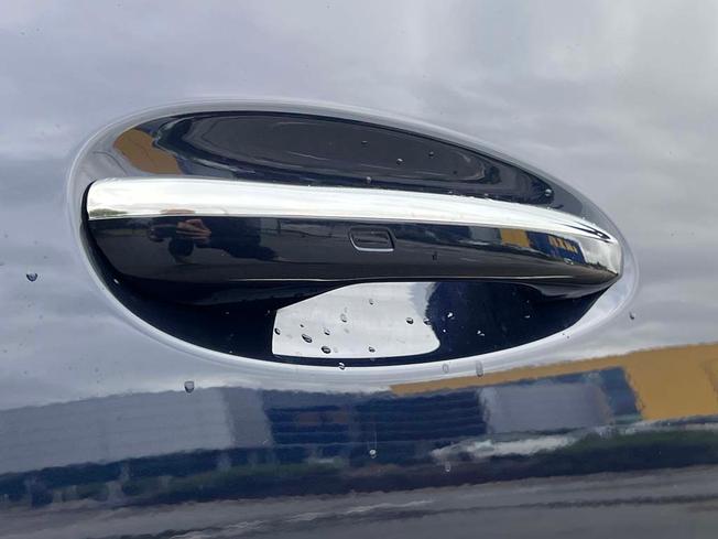 MERCEDES-BENZ Glc Photo 17