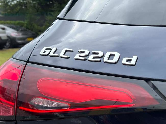 MERCEDES-BENZ Glc Photo 20
