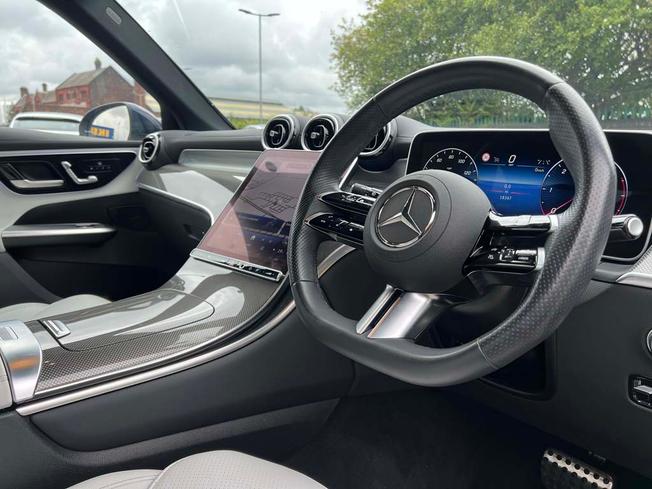 MERCEDES-BENZ Glc Photo 24