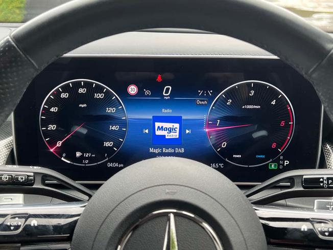MERCEDES-BENZ Glc Photo 50