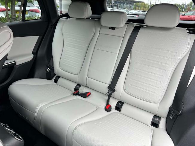 MERCEDES-BENZ Glc Photo 8