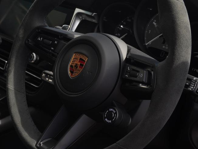PORSCHE Macan Photo 11
