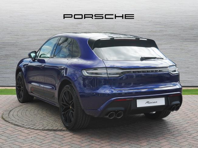 PORSCHE Macan Photo 2