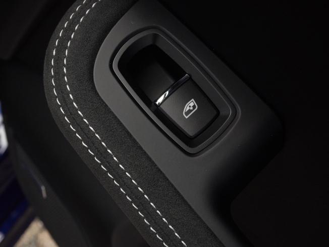 PORSCHE Macan Photo 33
