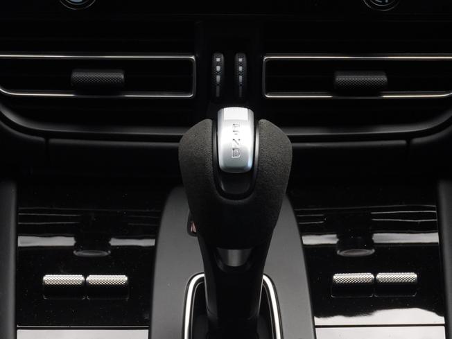 PORSCHE Macan Photo 43