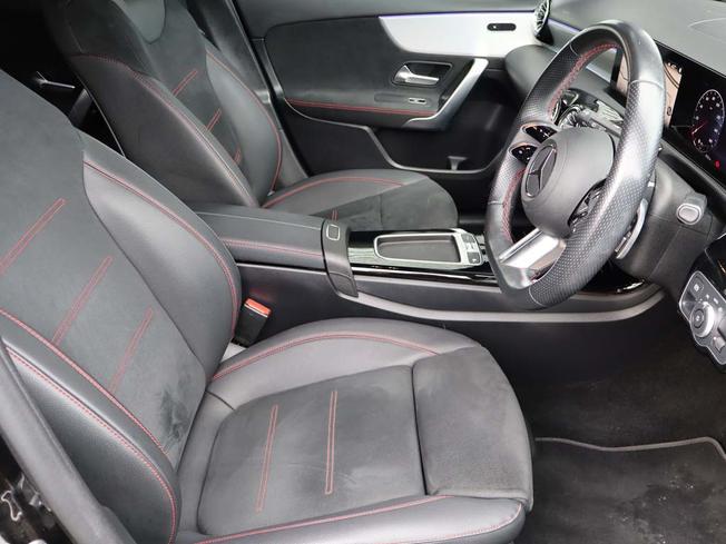 MERCEDES-BENZ A Class Photo 26