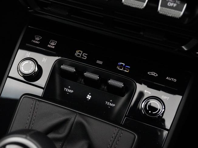 PORSCHE 911 Photo 44