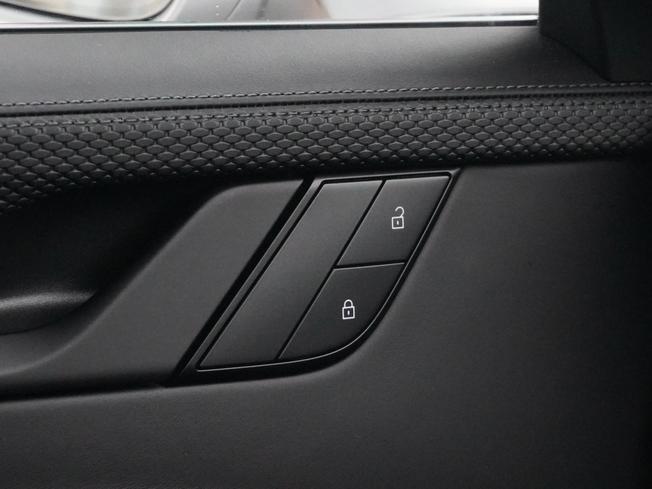 PORSCHE 911 Photo 47