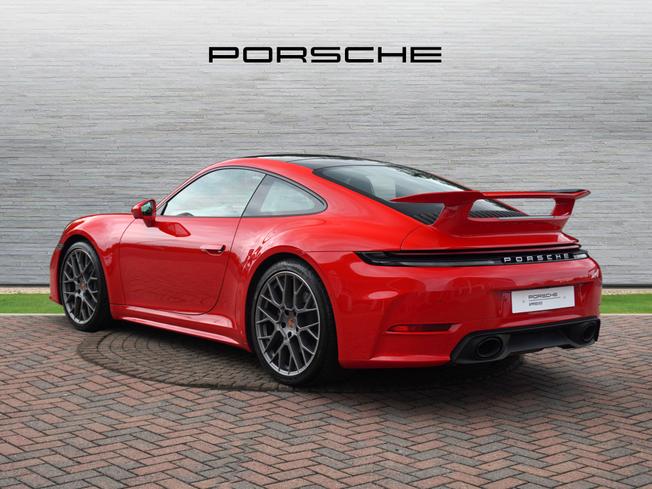 PORSCHE 911 Photo 2