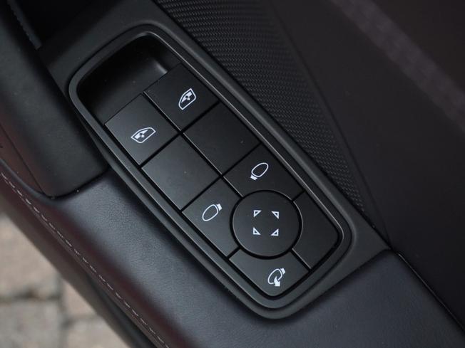 PORSCHE 911 Photo 26