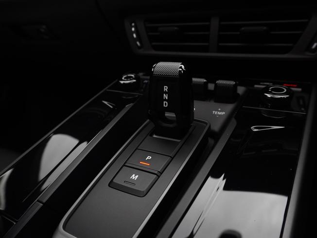 PORSCHE 911 Photo 44