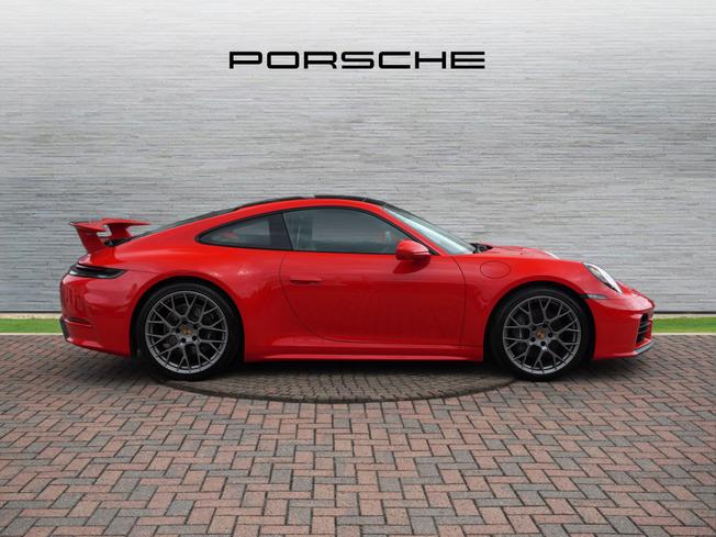 PORSCHE 911 Photo 5