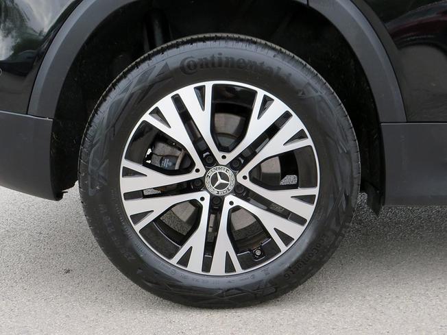 MERCEDES-BENZ GLB Photo 12
