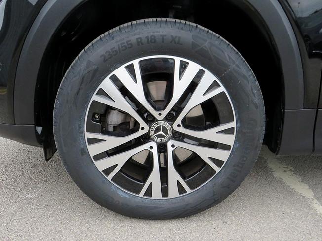 MERCEDES-BENZ GLB Photo 13