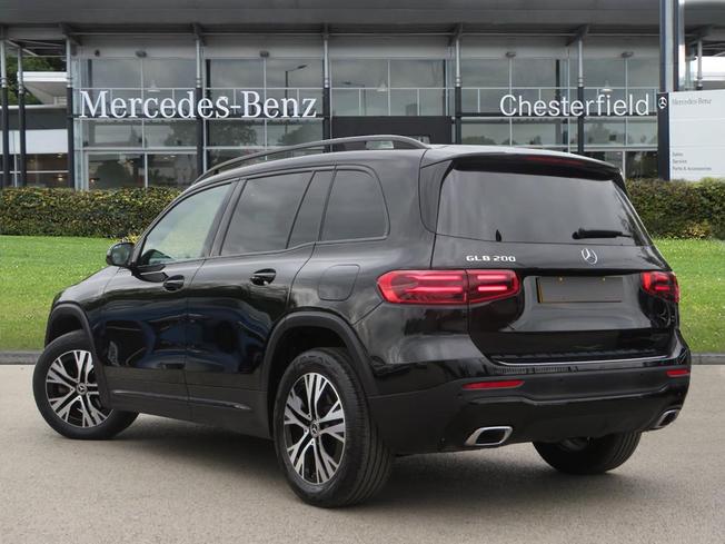 MERCEDES-BENZ GLB Photo 2