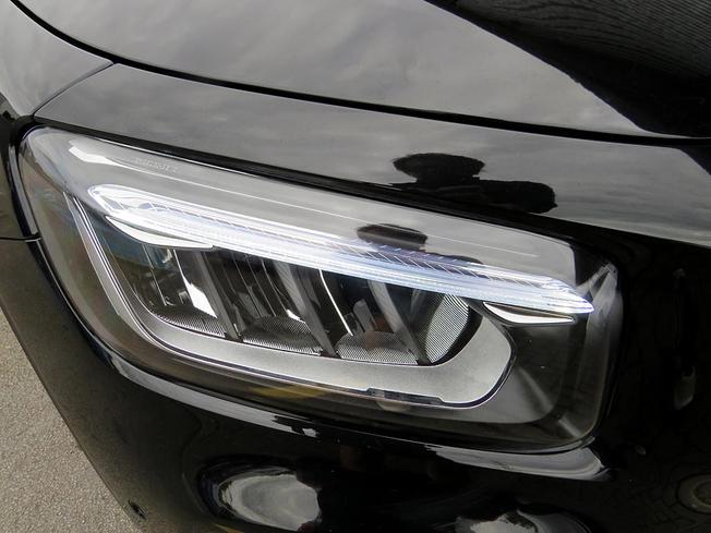 MERCEDES-BENZ GLB Photo 22