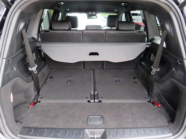 MERCEDES-BENZ GLB Photo 9