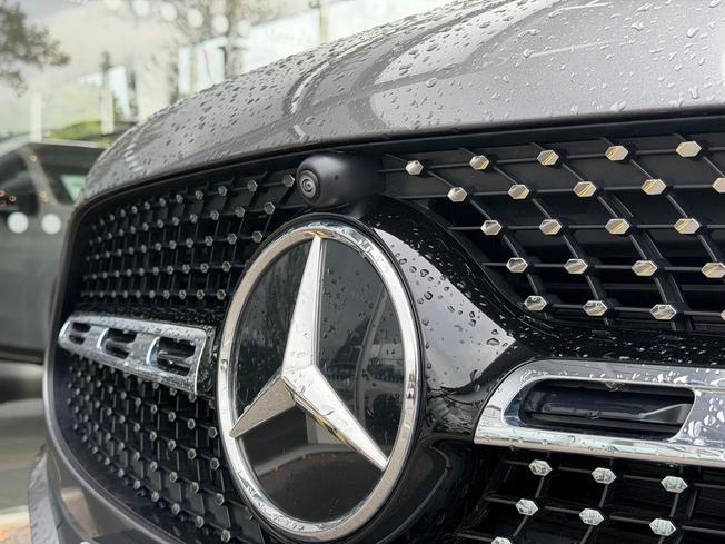 MERCEDES-BENZ GLA Photo 12