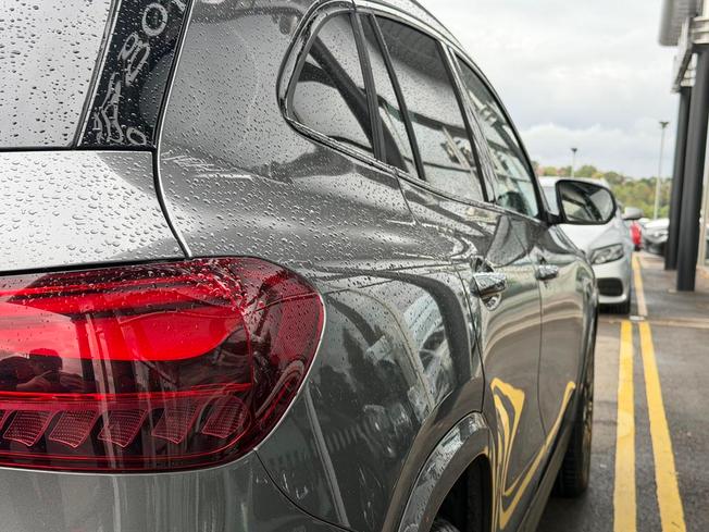 MERCEDES-BENZ GLA Photo 17