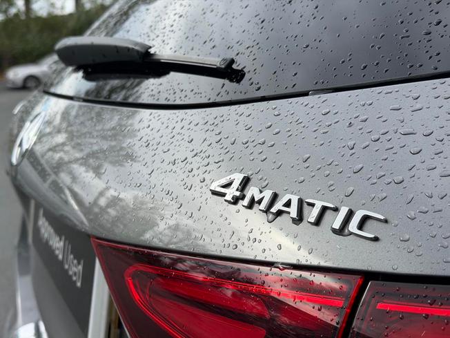 MERCEDES-BENZ GLA Photo 19