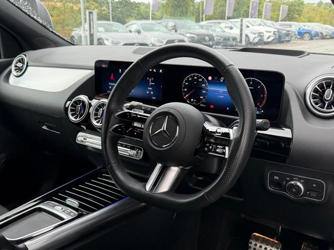 MERCEDES-BENZ GLA Photo 41