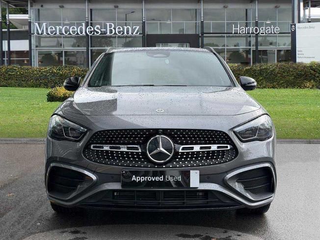 MERCEDES-BENZ GLA Photo 9
