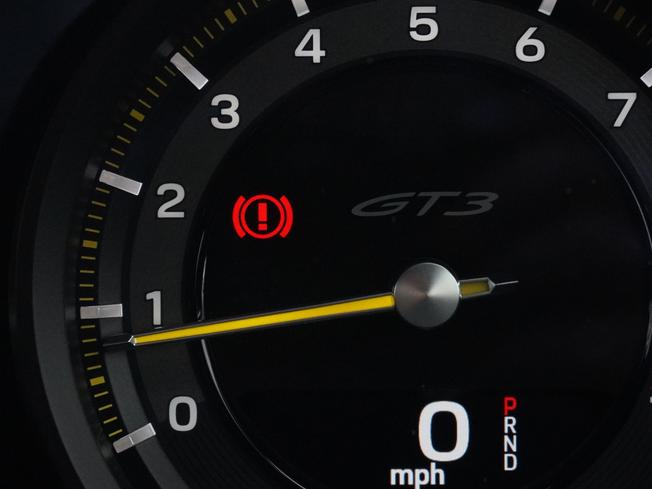 PORSCHE 911 Photo 22