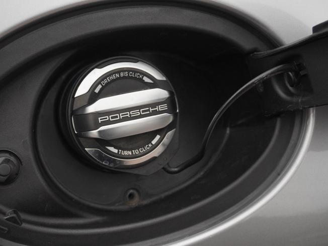 PORSCHE 911 Photo 23