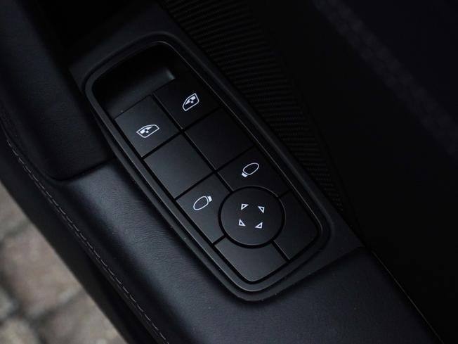 PORSCHE 911 Photo 31