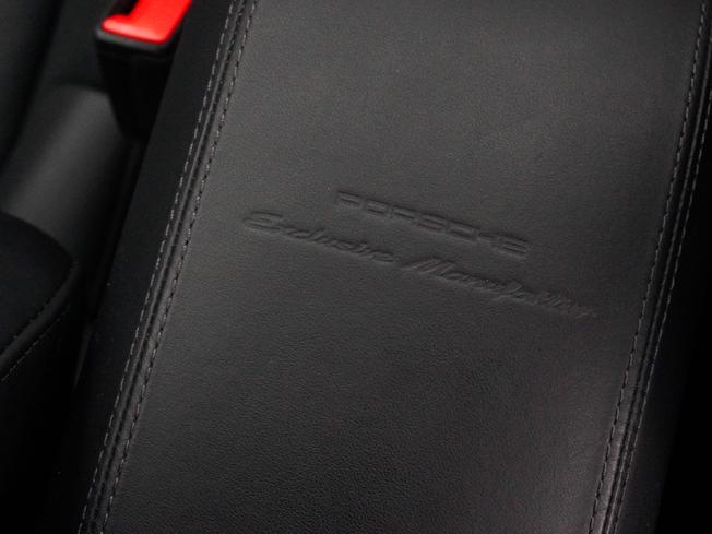 PORSCHE 911 Photo 37