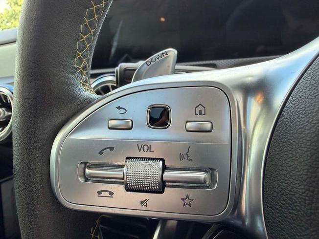 MERCEDES-BENZ A Class Photo 31