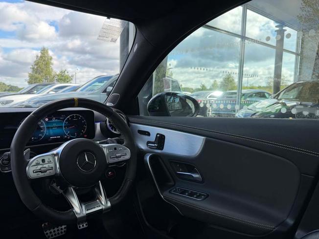 MERCEDES-BENZ A Class Photo 46