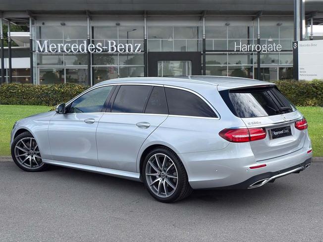 MERCEDES-BENZ E Class Photo 2