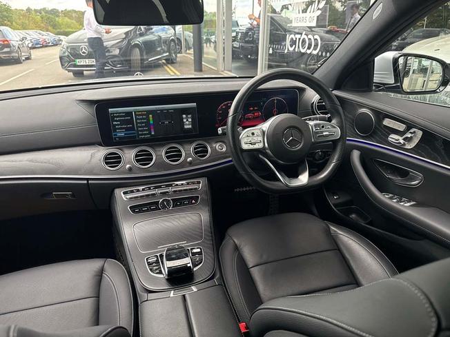 MERCEDES-BENZ E Class Photo 5
