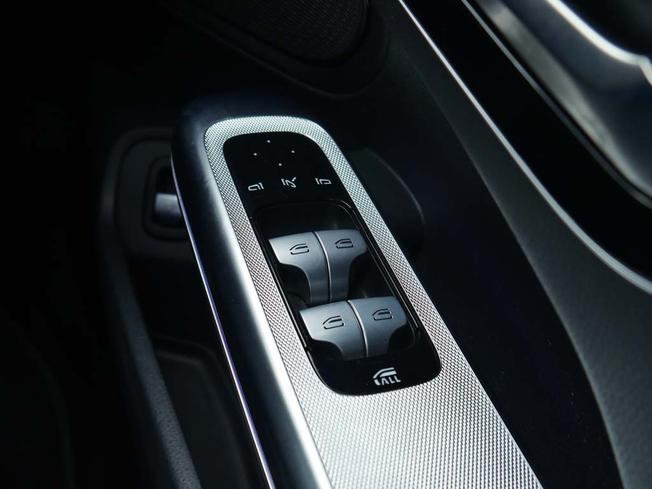 MERCEDES-BENZ Cle Photo 15