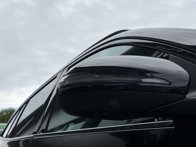 MERCEDES-BENZ GLA Photo 14