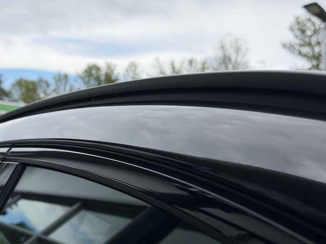 MERCEDES-BENZ GLA Photo 15