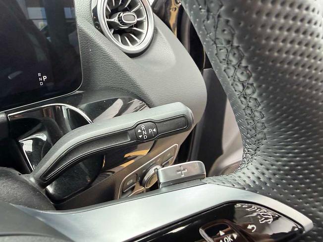 MERCEDES-BENZ GLA Photo 29