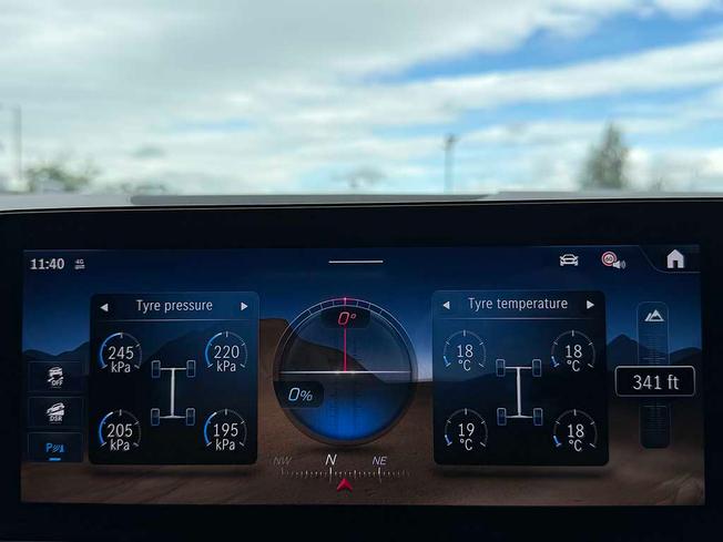 MERCEDES-BENZ GLA Photo 39