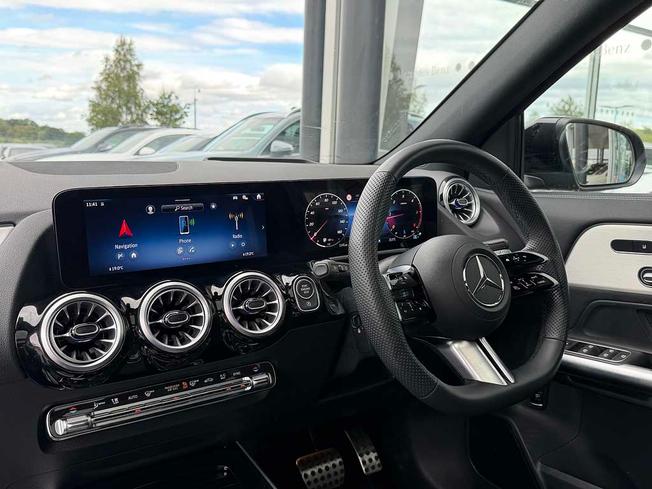 MERCEDES-BENZ GLA Photo 47