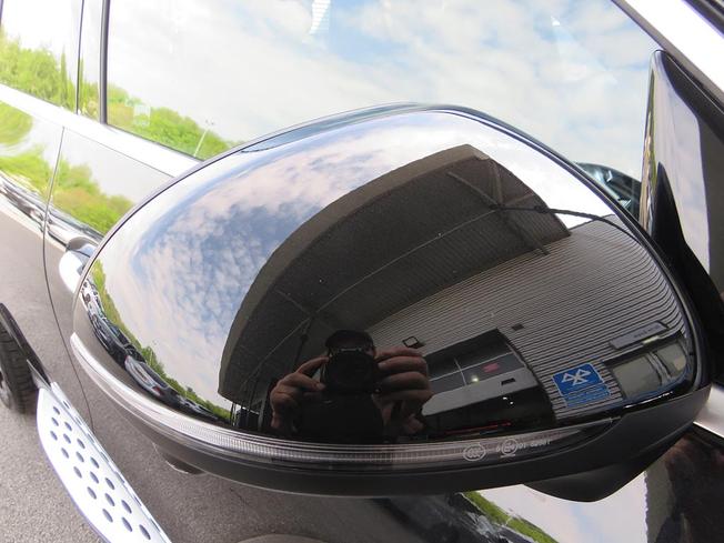 Mercedes-Benz GLC Photo 24